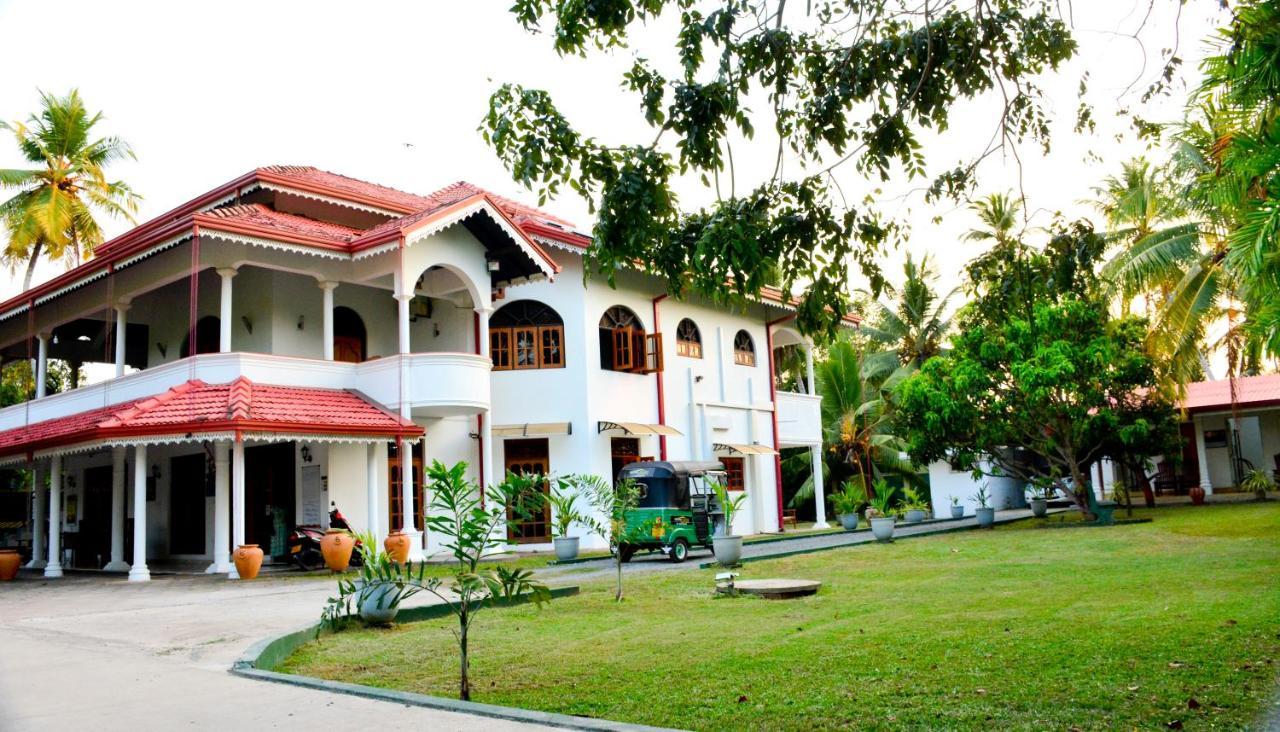 Negombo Village Guesthouse Buitenkant foto